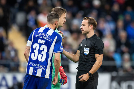 Malmö FFs målvakt Johan Dahlin, IFK Göteborgs Marcus