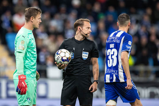 Malmö FFs målvakt Johan Dahlin, IFK Göteborgs Marcus