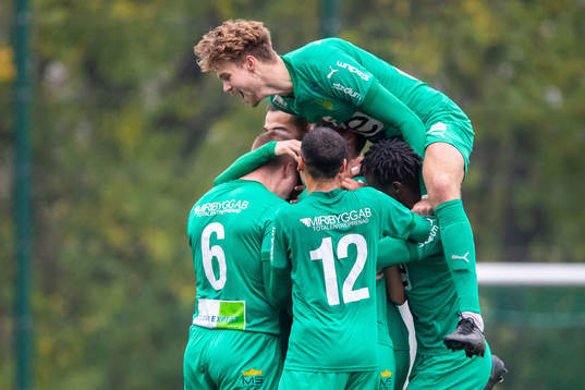  Olympics spelare jublar efter 2-0