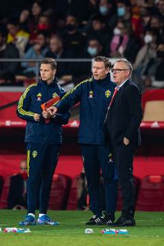 Goalkeeper coach Mats Elfvendahl, assistant coach Peter