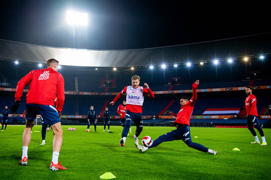 Fredrik Midtsjø and Ruben Gabrielsen of the Norwegian national football team