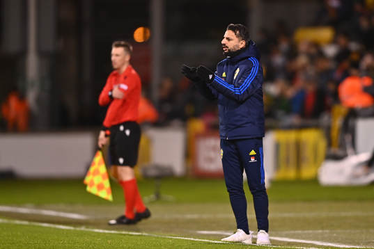 Poya Asbaghi, head coach of Sweden