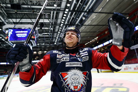 Linköpings Vilmos Gallo jublar