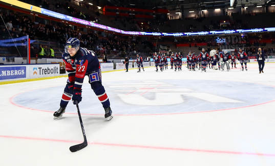 Linköpings Vilmos Gallo jublar