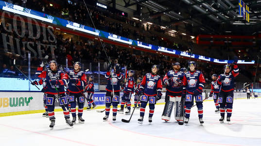 Linköpings spelare jublar