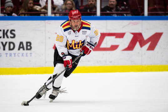 Malmö Redhawks veteran Robert Burakovsky