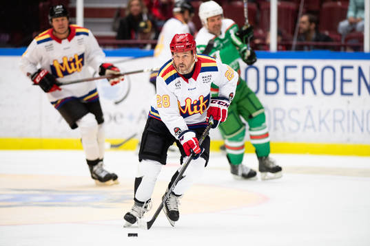 Malmö Redhawks veteran Robert Burakovsky