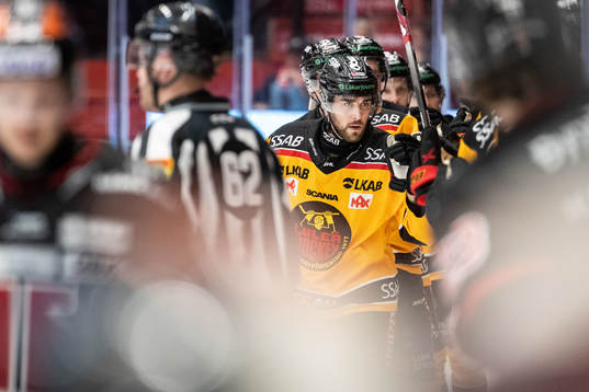 Luleås Jonathan Andersson jublar