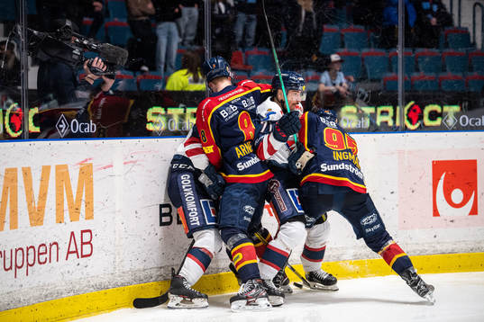 Linköpings Brian Gibbons och Robert Lantosi