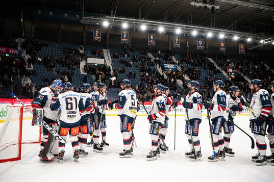 Linköpings spelare jublar