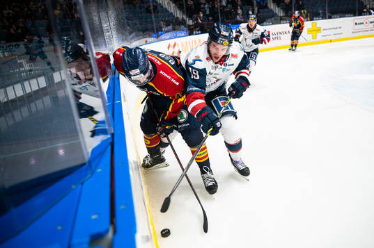 Djurgårdens Ludvig Hedström och Linköpings Patrick Russel