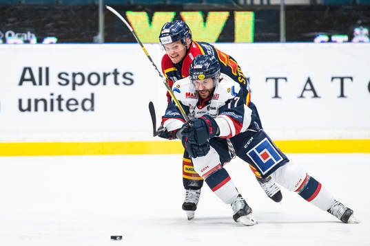 Djurgårdens Sebastian Strandberg och Linköpings Brian