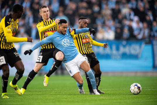 Häckens Patrik Wålemark och Benie Adama Traore