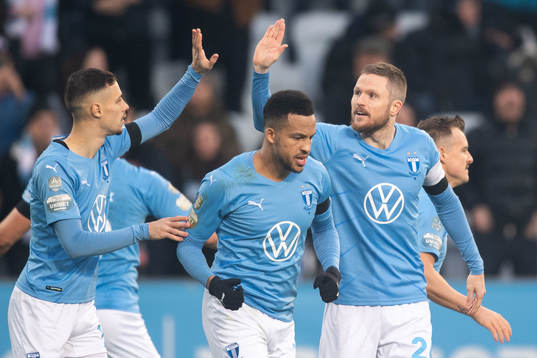 Malmö FFs Veljko Birmancevic och Marcus Antonsson jublar efter 1-0