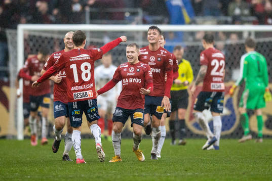 Örgrytes spelare jublar efter 1-1
