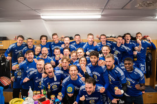 Sundsvalls spelare jublar