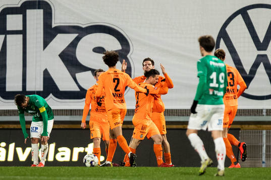 AFC Eskilstunas Ashley Mark Coffey jubla efter 1-1