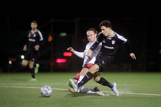 Assyriska Antonio Yakoub och Hudiksvall Oskar Wickman