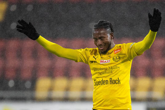 Mjällbys Mamudu Moro jublar