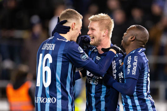 Djurgårdens Kalle Holmberg jublar