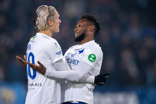 IFK Norrköpings Jonathan Levi och Samuel Adegbenro jublar