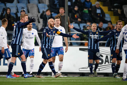 Djurgårdens Magnus Eriksson reagerar
