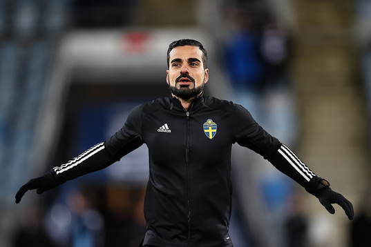 Domare Mohammed Al-Hakim värmer upp