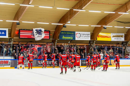 Västerviks spelare jublar