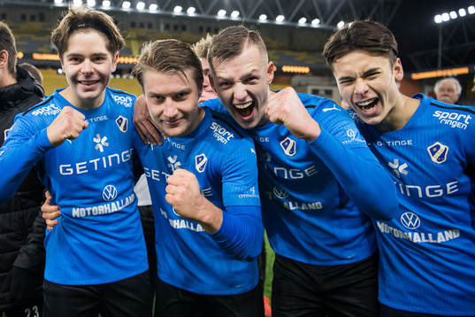 Halmstads spelare jublar