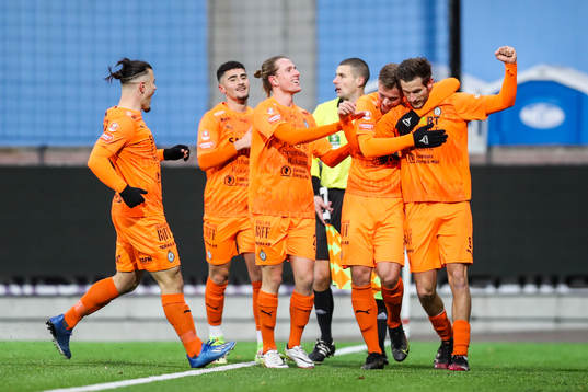 AFC Eskilstunas Ashley Mark Coffey jublar efter 1-0
