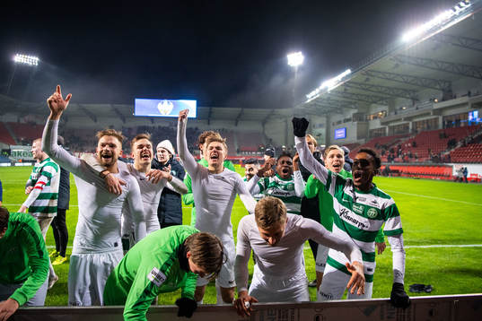 Västerås spelare jublar