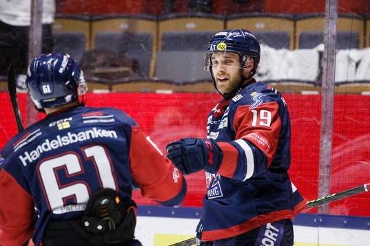 Linköpings Patrick Russel (h) jublar