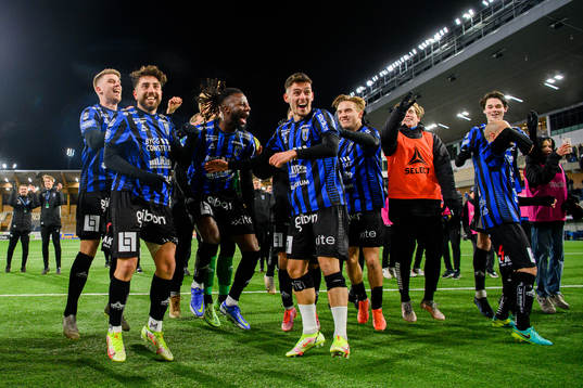 Sirius spelare jublar