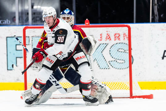 Malmö Redhawks Lance Bouma skymmer sikten för