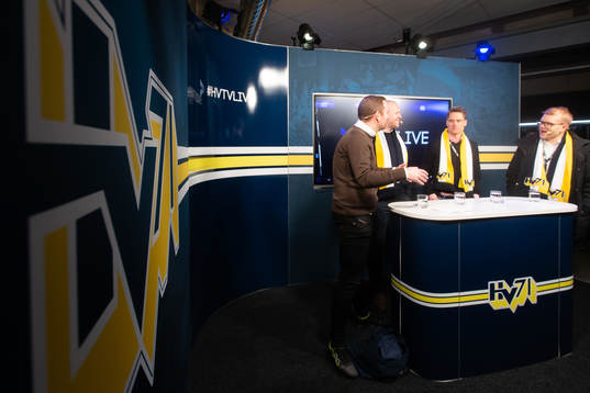 HV71s Johan Freijd, David Petrasek, Pasi Puistola och Jukka