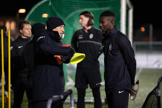 Landskronas tränare Billy Magnusson och Ousmane Diawara
