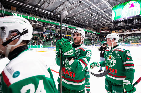 Rögles Eric Gelinas jublar