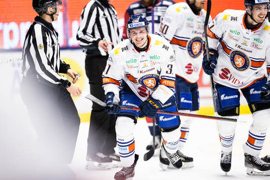 Växjös Olle Lycksell jublar