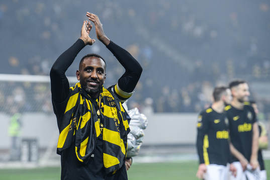 s Henok Goitom jublar