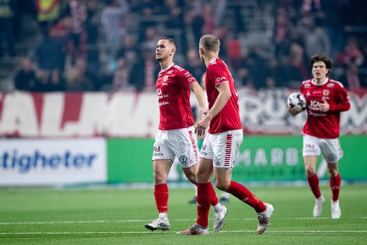 Kalmars Erik Israelsson jublar efter 4-3