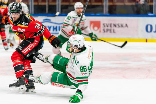 Luleås Oscar Engsund och Rögles Eric Gelinas