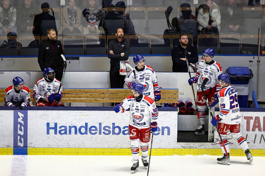 Oskarshamns bås med tränare Martin Filander