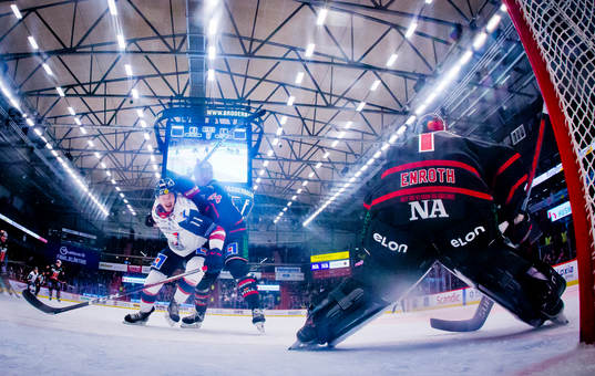 Linköpings Henrik Törnqvist och Örebros Petr Zámorský