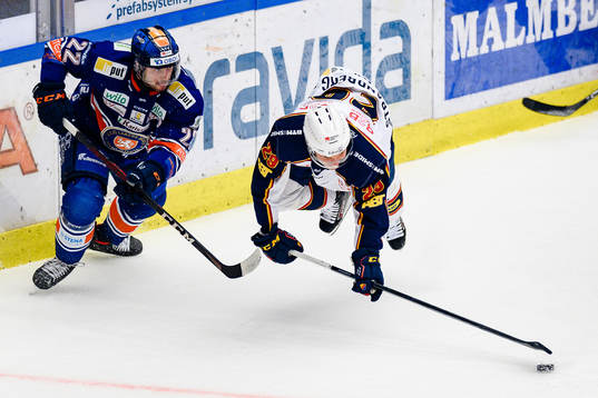 Växjös Tobias Rieder och Djurgårdens Sebastian Strandberg