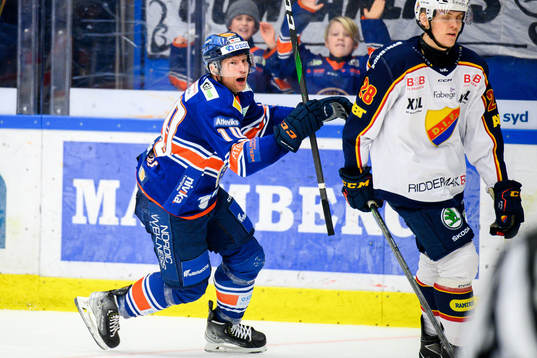 Växjös Richard Gynge  jublar