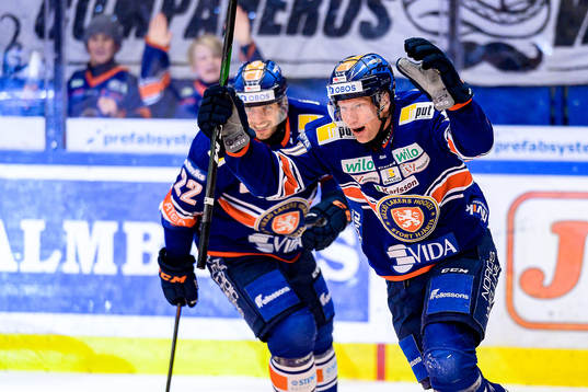 Växjös Richard Gynge jublar