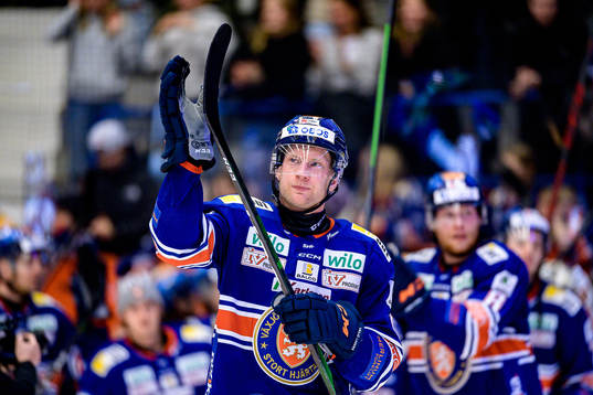 Växjös Richard Gynge jublar