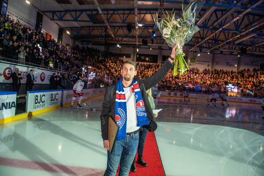 Förra Oskarshamns spelaren Arsi Piispanen valdes in i Wall