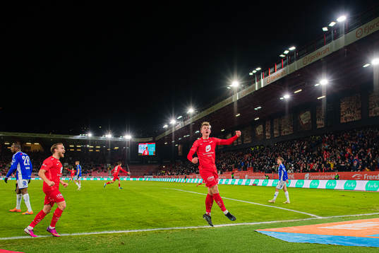 Aune Selland Heggebø of Brann celebrates