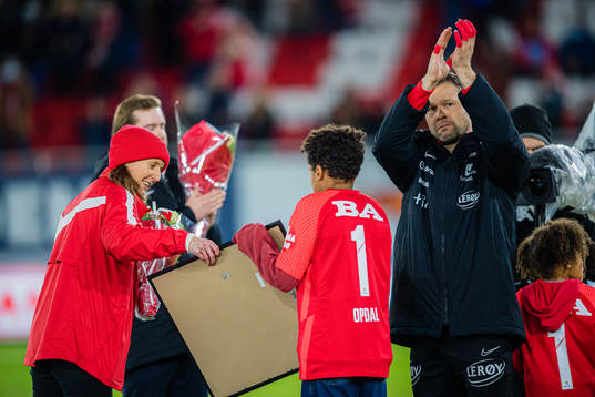 Vibeke Johannesen, CEO of Brann, and Håkon Eikemo Opdal of